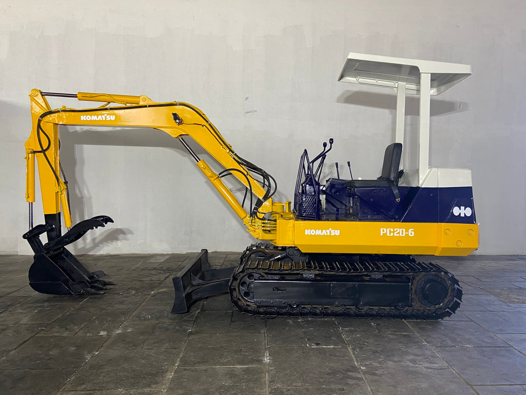 018.03 Komatsu PC20-6 Mini Excavator S/N 28730 – The NGO Company